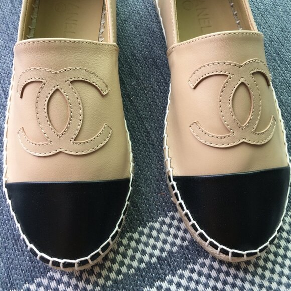 CHANEL LAMBSKIN ESPADRILLES SIZE 39 - Picture 3 of 6